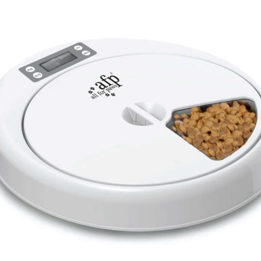 White Automatic Pet Feeder